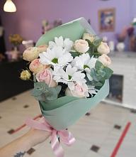Букет цветов из:  Хризантемы и Розы в Якшур-Бодья