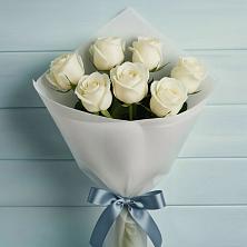 Букет 7 Белых роз Эдлесс Лав в Якшур-Бодья