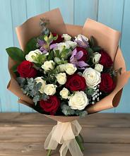 Букет цветов из:  Розы и Альстромерии в Якшур-Бодья