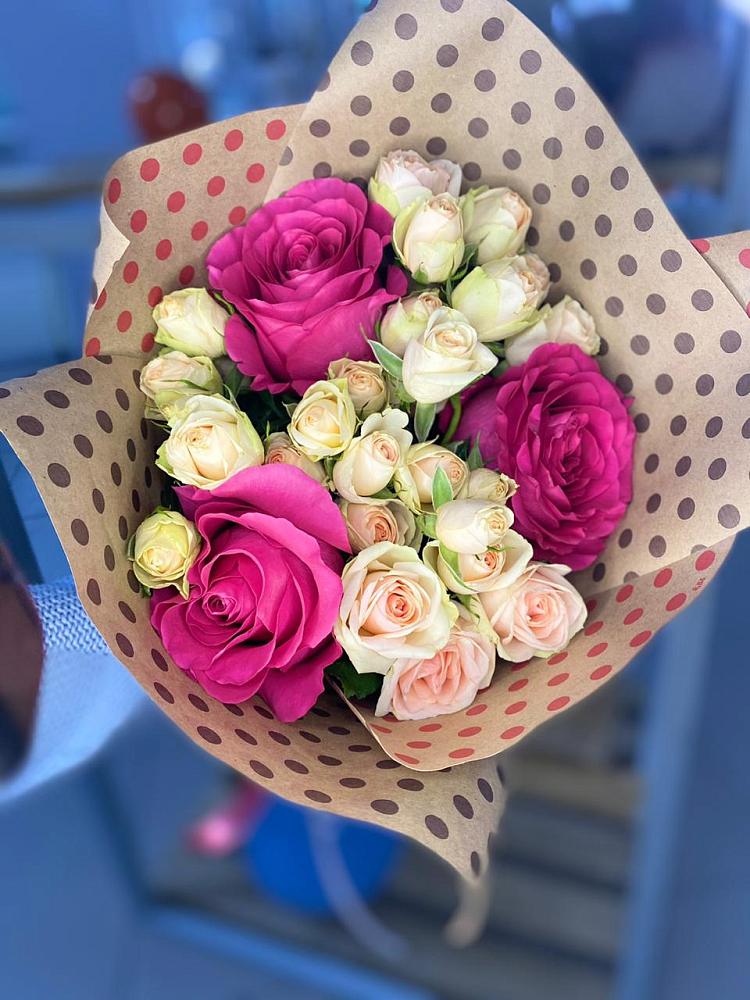 Букет цветов из: Розы в Якшур-Бодья