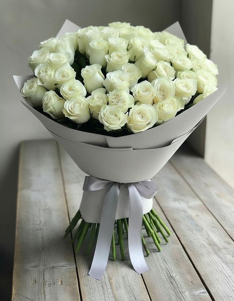Букет 35 Белых роз в Якшур-Бодья