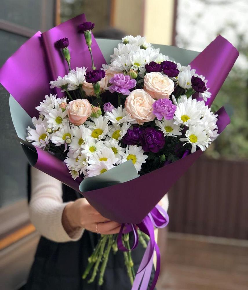 Букет цветов из: Хризантемы, Гвоздики и Розы в Якшур-Бодья