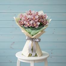 Букет цветов из:  Орхидеи и Розы в Якшур-Бодья