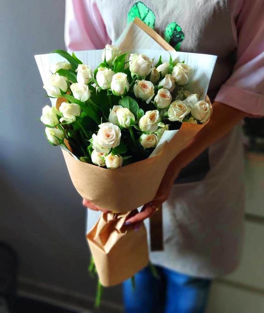 Букет цветов из: Розы в Якшур-Бодья