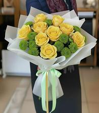 Букет цветов из:  Хризантемы и Розы в Якшур-Бодья