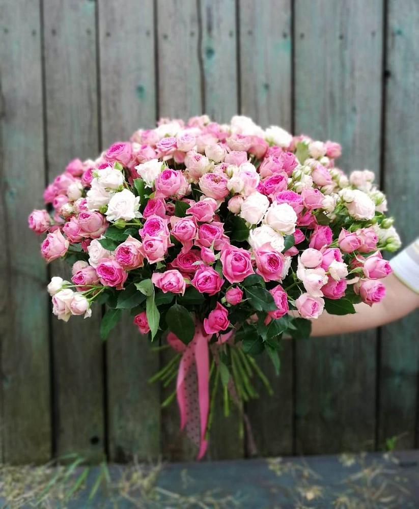 Букет Розовые кустовые розы Натали и Лав Лидия в Якшур-Бодья