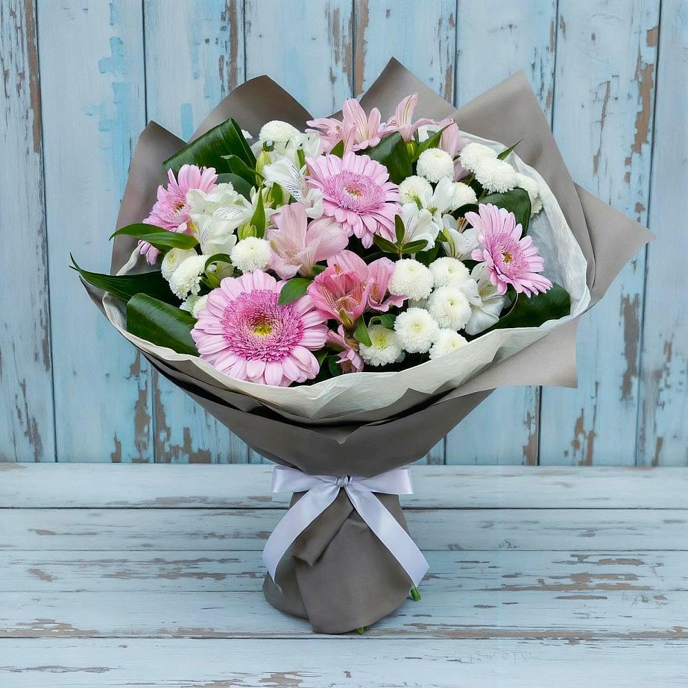 Букет цветов из: Герберы, Альстромерии и Хризантемы в Якшур-Бодья