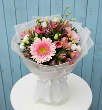 Букет цветов из:  Герберы, Альстромерии и Лизиантусы #REPLACE_PRED# Якшур-Бодья