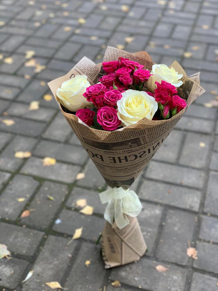 Букет цветов из: Розы в Якшур-Бодья