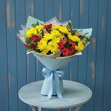 Букет цветов из:  Альстромерии и Хризантемы в Якшур-Бодья