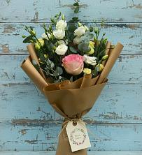 Букет цветов из:  Розы и Лизиантусы в Якшур-Бодья